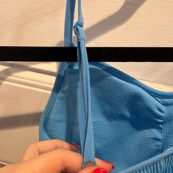 Blue Ribbed Crop Top - Picture 3 of 4